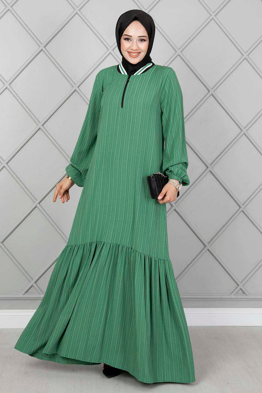 Robe Hijab vert menthe avec détail rayé sur le col