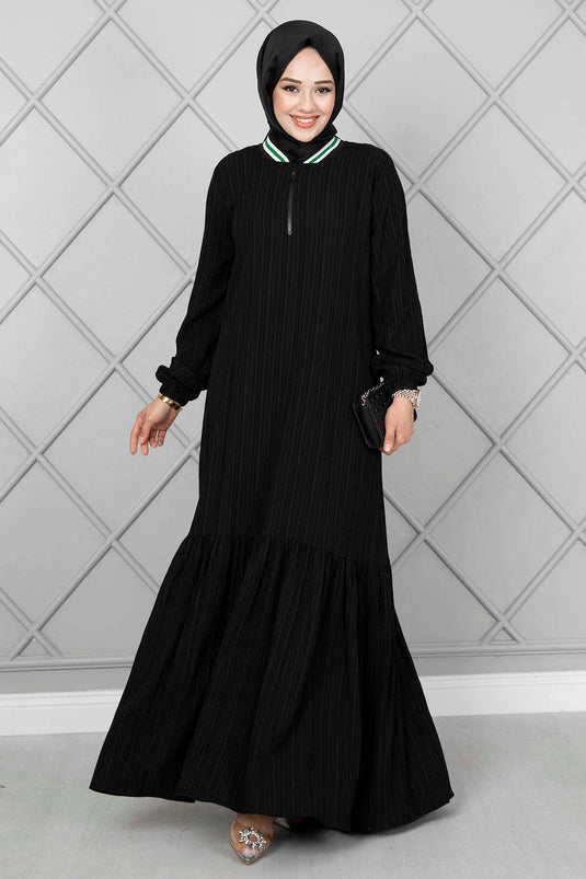 Robe Hijab noire avec détail rayé sur le col