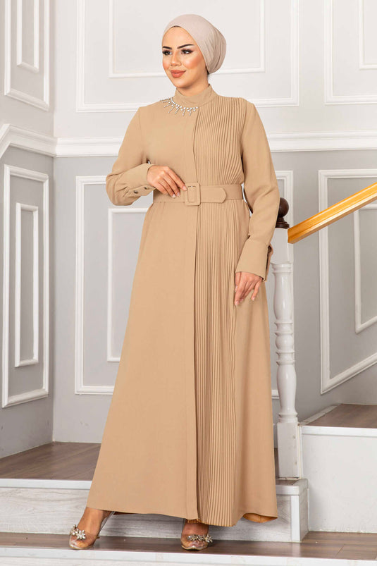 Plissee-Hijab-Abaya in Creme mit Steinkragen