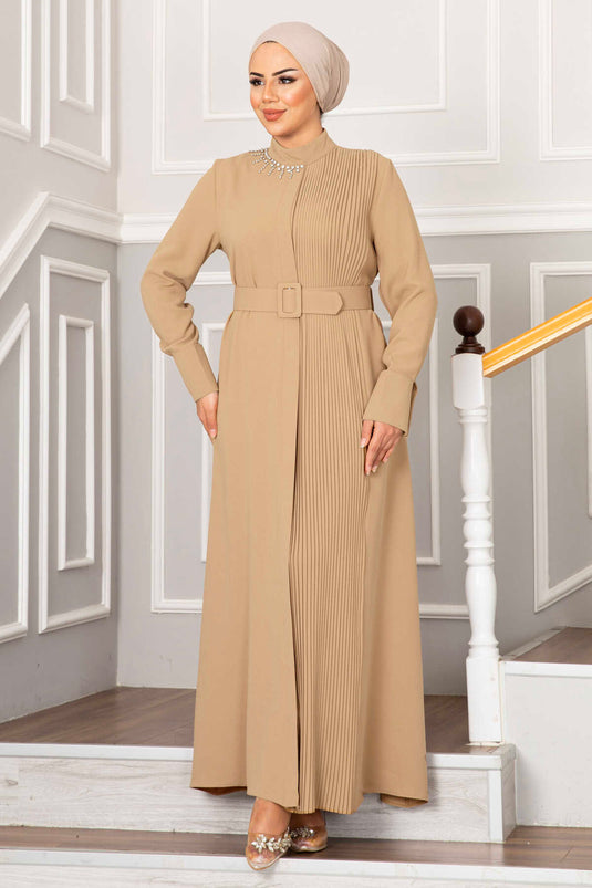 Plissee-Hijab-Abaya in Creme mit Steinkragen