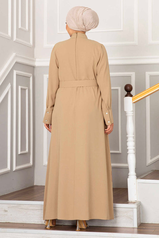 Plissee-Hijab-Abaya in Creme mit Steinkragen