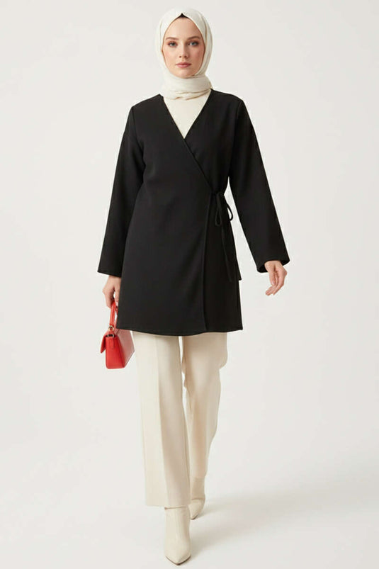 Veste en cachemire à nouer sur le côté noire