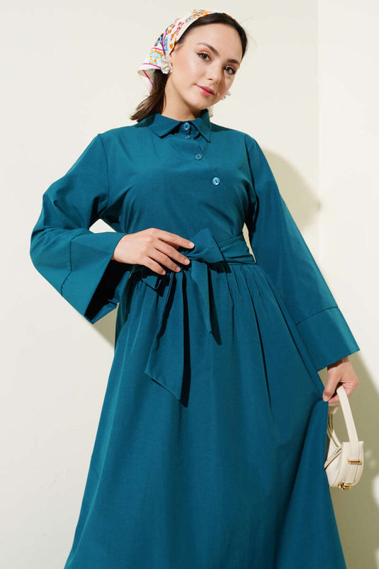 Robe boutonnée croisée à nouer sur le côté, bleu pétrole