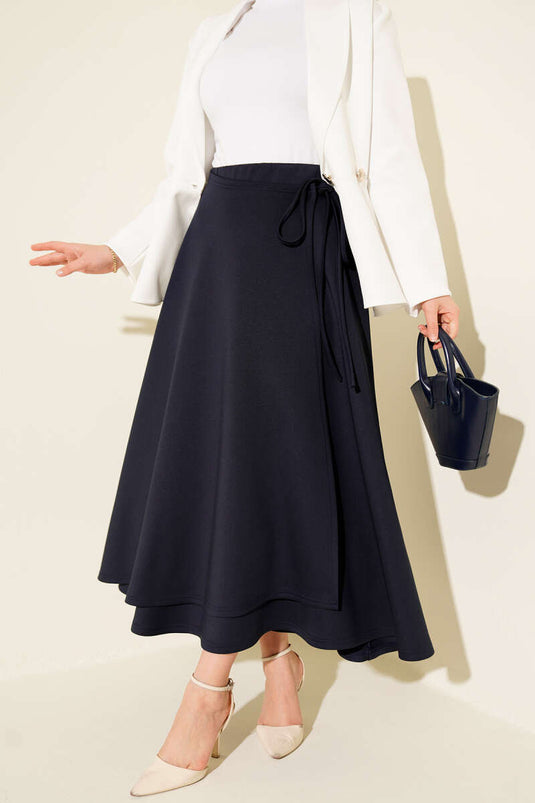 تنورة سكوبا برباط جانبي أزرق داكن