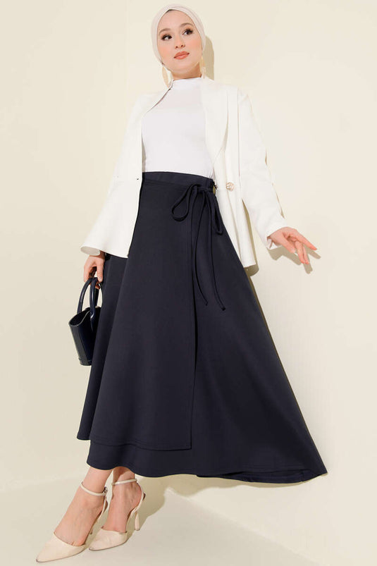 تنورة سكوبا برباط جانبي أزرق داكن