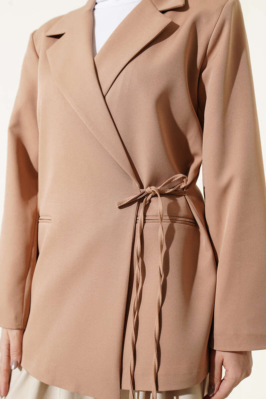 Blazer incrociato con laccio in filo Yan colore cammello