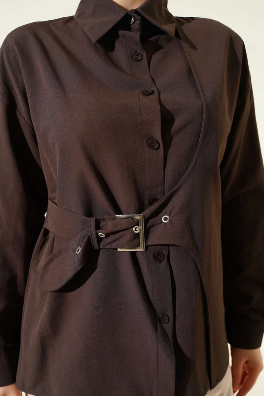 قميص بحزام جان وتفاصيل بلون بني