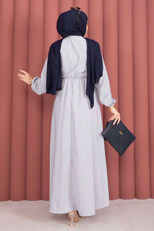 Robe modeste à rayures avec nouage latéral bleu marine