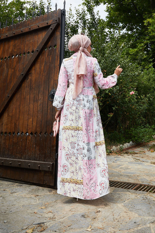 Vestido rosa con cuello camisero y lazo lateral