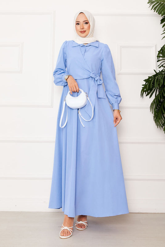 Vestido con cuello camisero y lazo lateral azul bebé