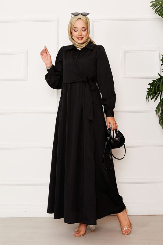 Robe chemise noire à col noué sur le côté
