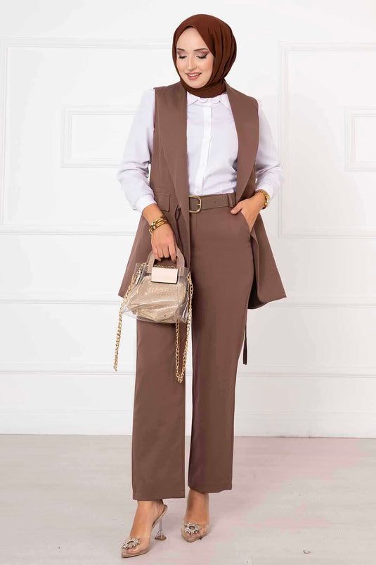 Ensemble gilet à nouer sur le côté marron