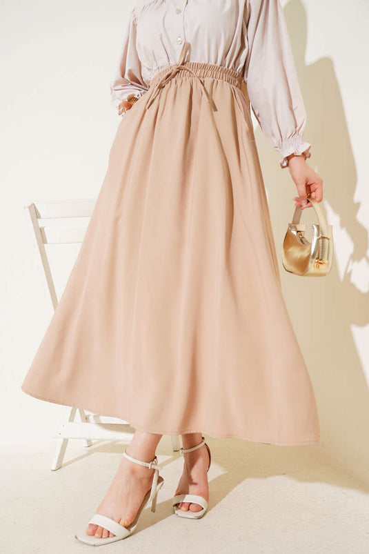 Basic Skirt Latte with Side Pockets