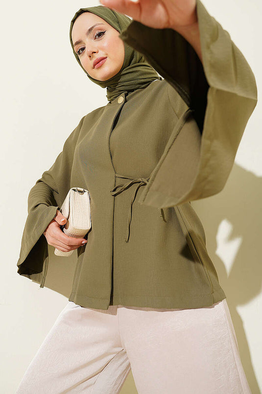 Veste kaki à boutons avec cordon latéral