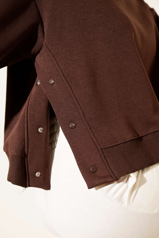 سترة صوفية بأزرار جانبية، لون بني