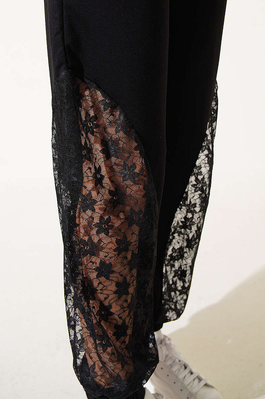 Hose mit seitlichen Spitzen-Details Schwarz