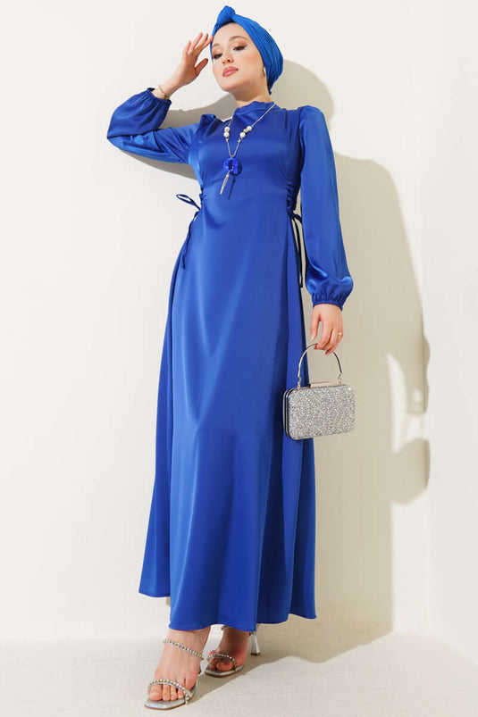 Robe en satin avec liens latéraux en corde Saxe