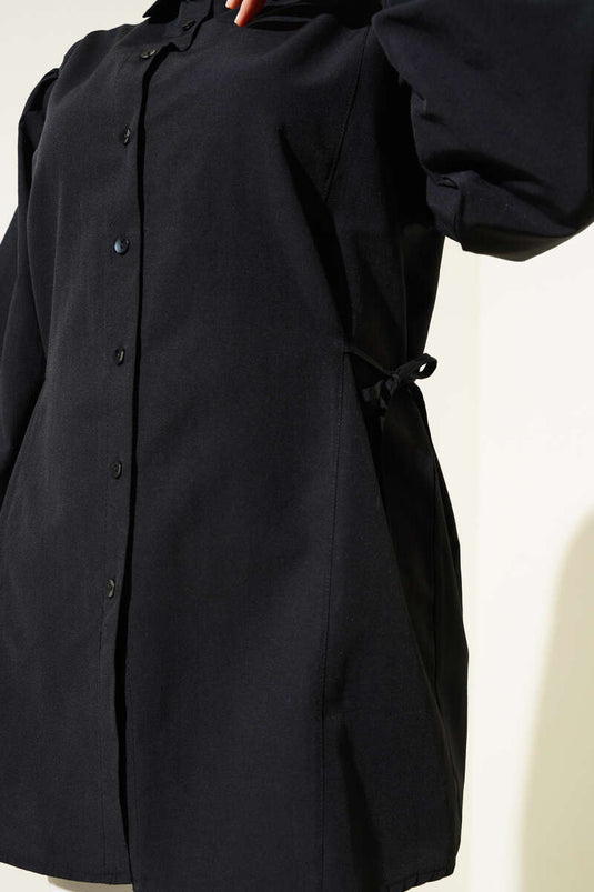 Chemise noire avec lien latéral