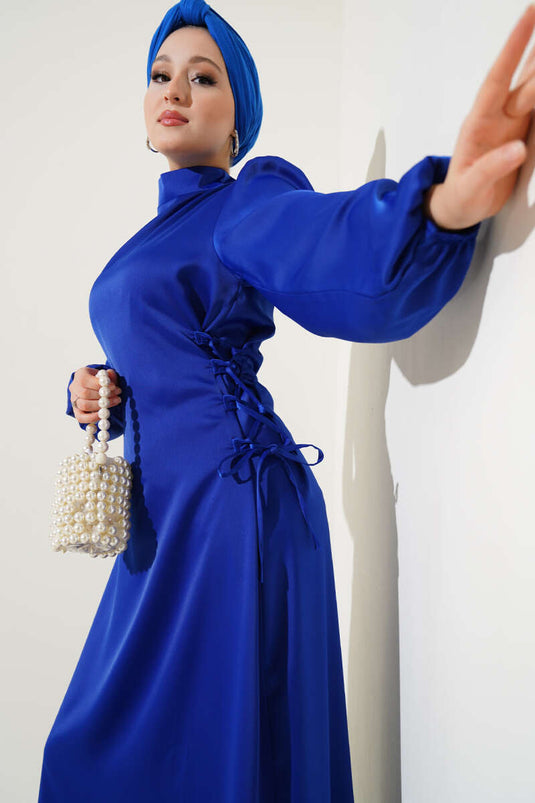 Yanları İp Bağlamalı Saten Elbise Saks