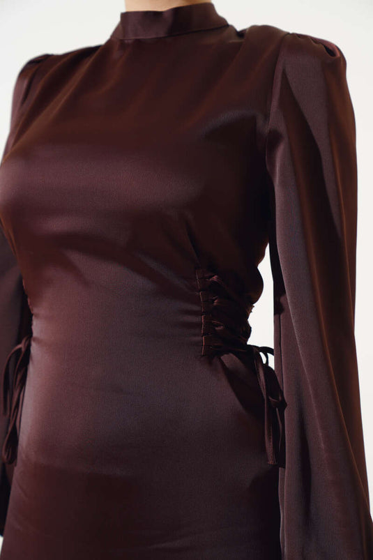 Yanları İp Detaylı Saten Elbise Acı Kahve