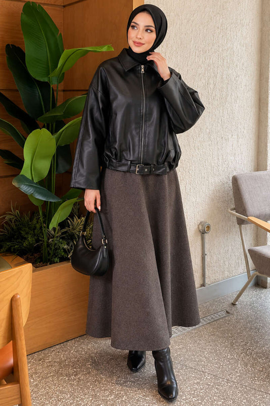 Schwarze Lederjacke Mit Fledermausärmeln Und Gürtel-Details