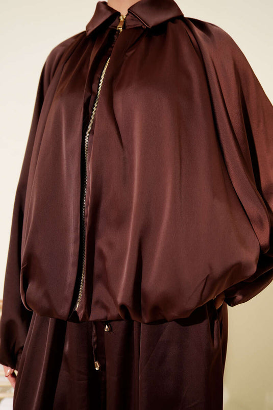 Costume deux pièces décontracté en satin à manches chauve-souris marron