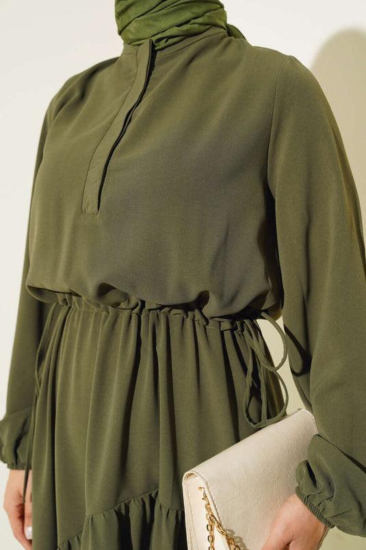 Halbplissiertes Spitzenkleid in Khaki