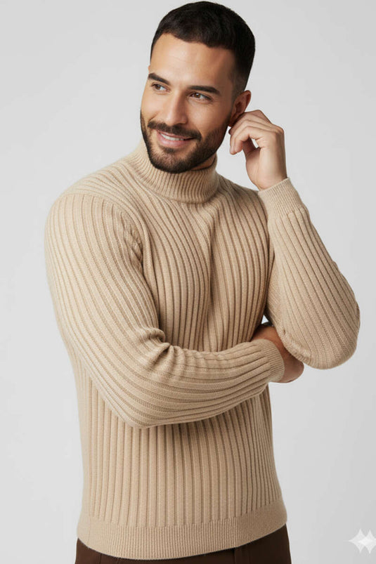 كنزة رجالية نصفية بياقة عالية مضلعة باللون البيج