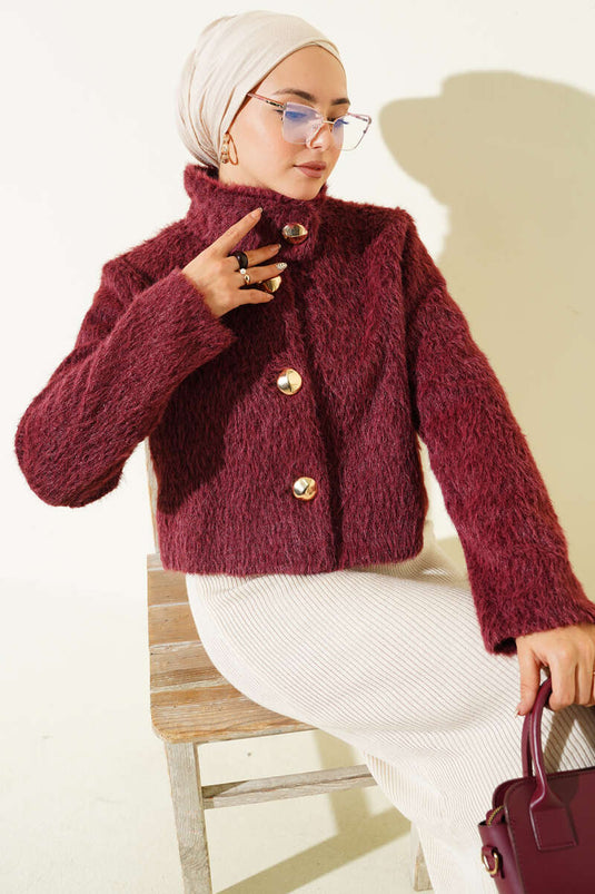 Veste à col roulé mi-long avec boutons dorés, bordeaux