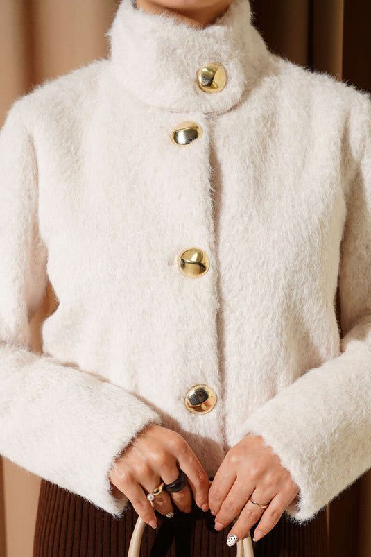 Veste à col roulé mi-long avec boutons dorés, écru