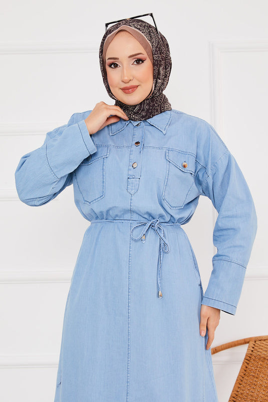 Robe en jean hijab à demi-bouton et poche bleu clair