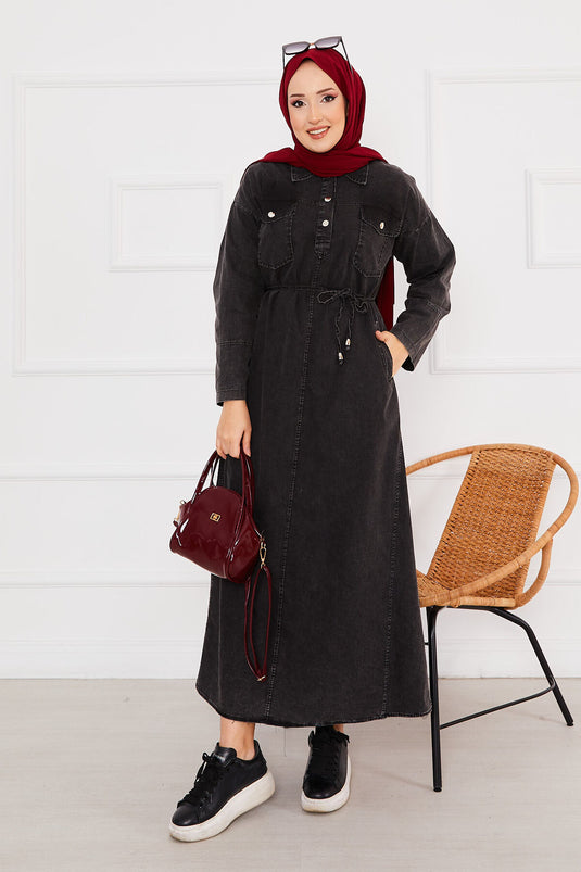 Robe en jean avec poche boutonnée et hijab, noire