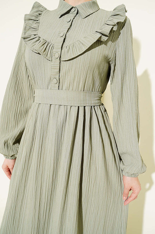 Robe froncée en crinkle à demi-boutons vert avocat