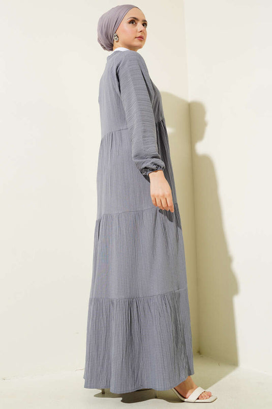 Robe grise à demi-patte de boutonnage superposée