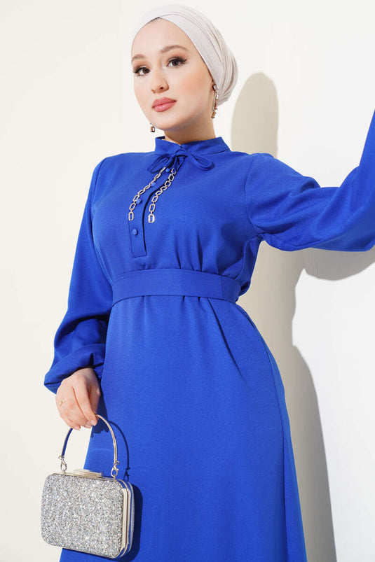 String-Kleid mit Halbknopfkragen in Saxe