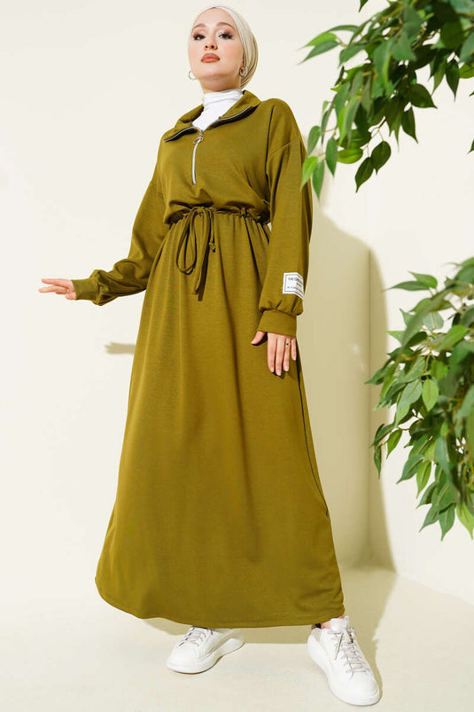 Robe Loisha ornée d'un demi-zip, couleur vert olive