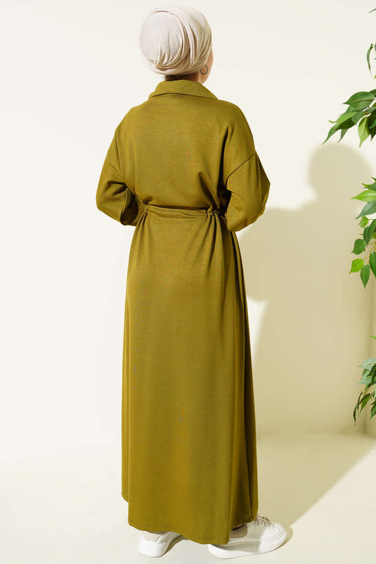 Robe Loisha ornée d'un demi-zip, couleur vert olive