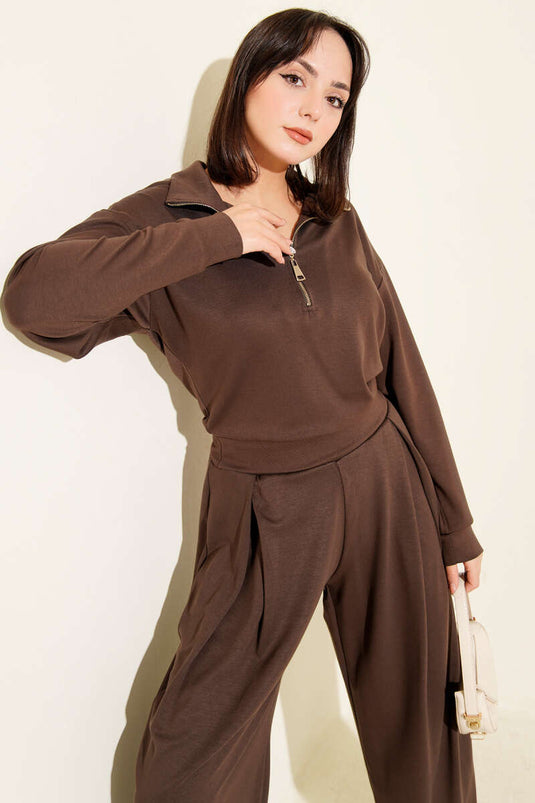 Ensemble deux pièces Loisha avec chemisier à demi-zip, couleur café