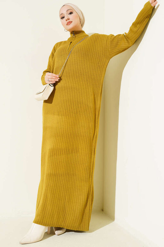 Robe en maille côtelée à demi-zip vert olive