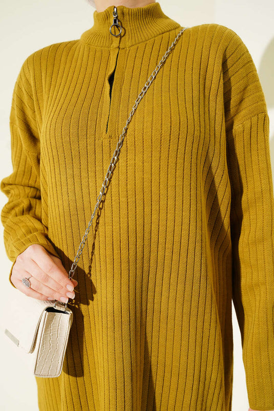 Robe en maille côtelée à demi-zip vert olive