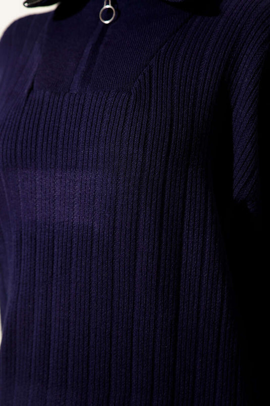 Robe en maille côtelée bleu marine à demi-zip