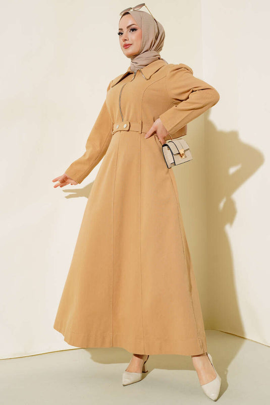 Abito con cintura e mezza cerniera Latte