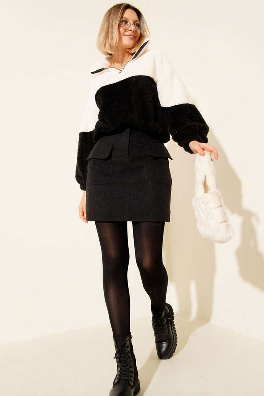 سترة صوفية سوداء بنصف سحاب