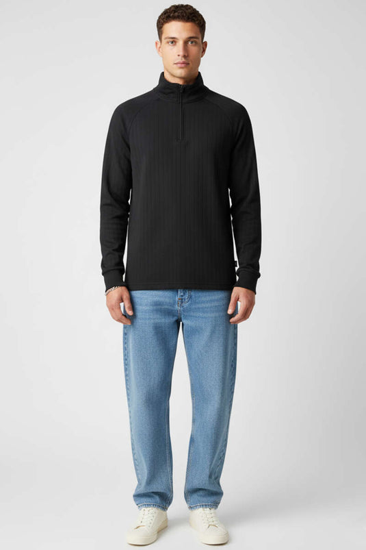 سويت شيرت رجالي أسود بنصف سحاب