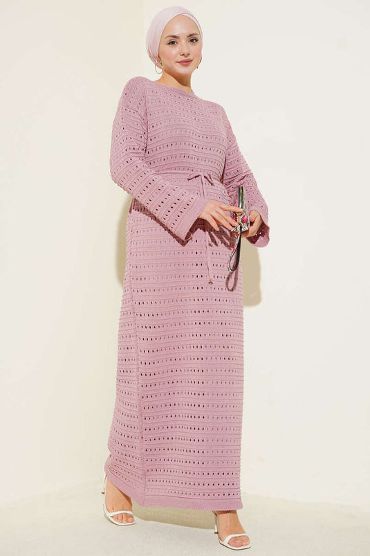 Robe en tricot à ceinture en corde ajourée horizontale couleur poudre