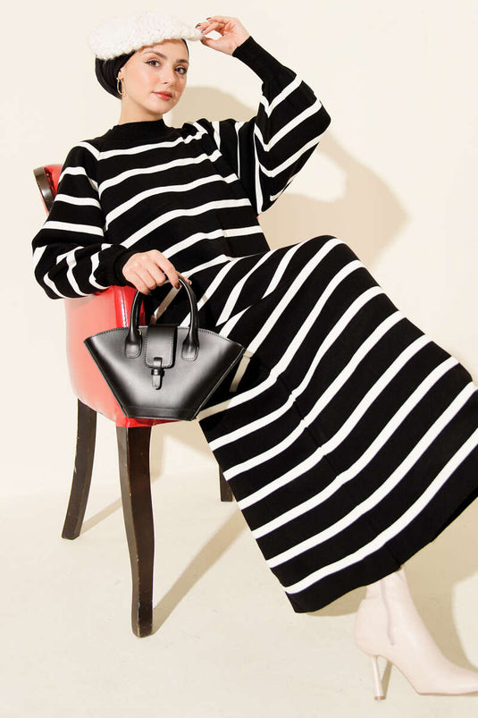 Robe noire basique en maille à rayures horizontales