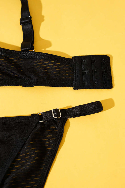 طقم حمالة صدر غير مبطنة من قطعة واحدة باللون الأسود