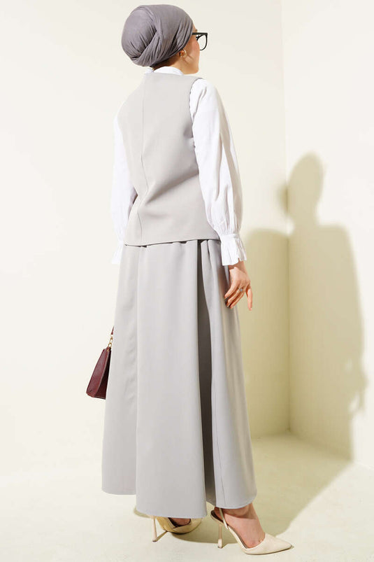 Ensemble jupe et gilet à boutons gris