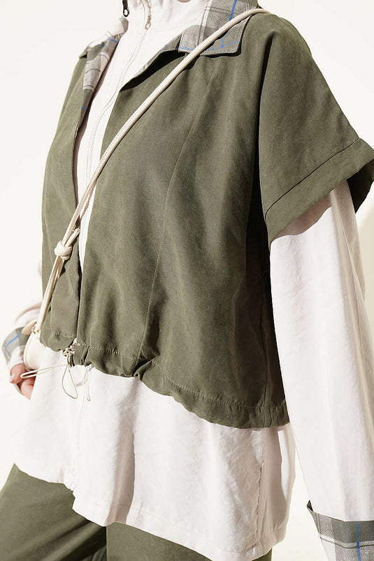 Conjunto De Dos Piezas Con Capucha Y Cremallera En Caqui