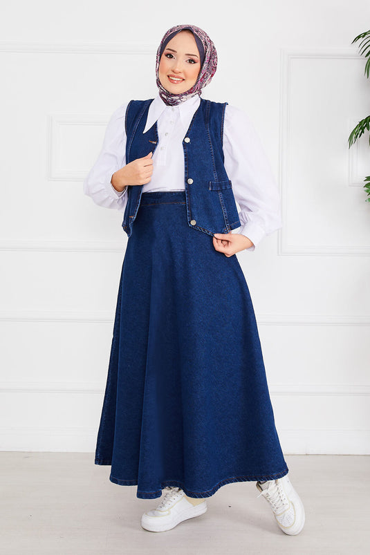 Traje vaquero con chaleco y falda y hijab en color azul marino